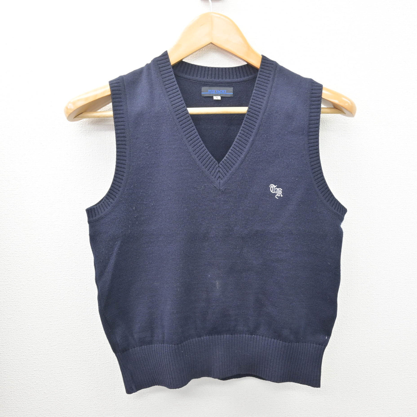 【中古】東京都 立川国際中等教育学校/後期課程 女子制服 3点 (ニット・ニットベスト) sf121953