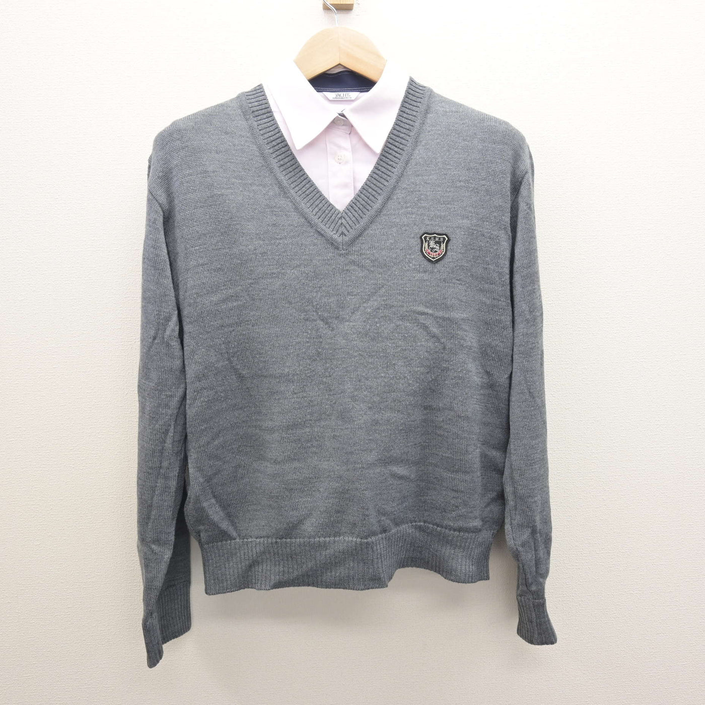 【中古】福岡県 九州産業大学付属九州産業高校 女子制服 2点 (ニット・シャツ) sf121962