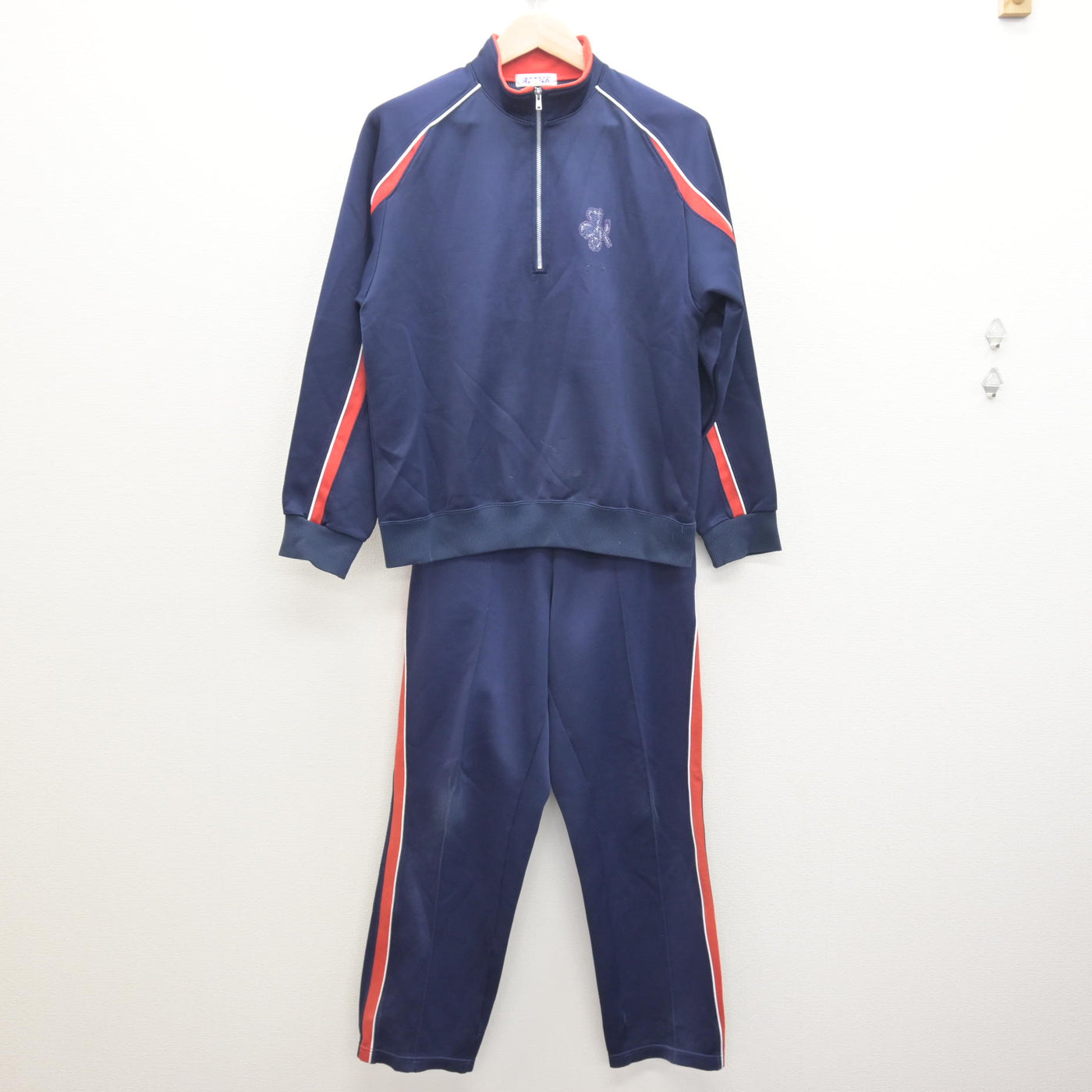 【中古】埼玉県 高萩北中学校 女子制服 2点 (ジャージ 上・ジャージ 下) sf121978