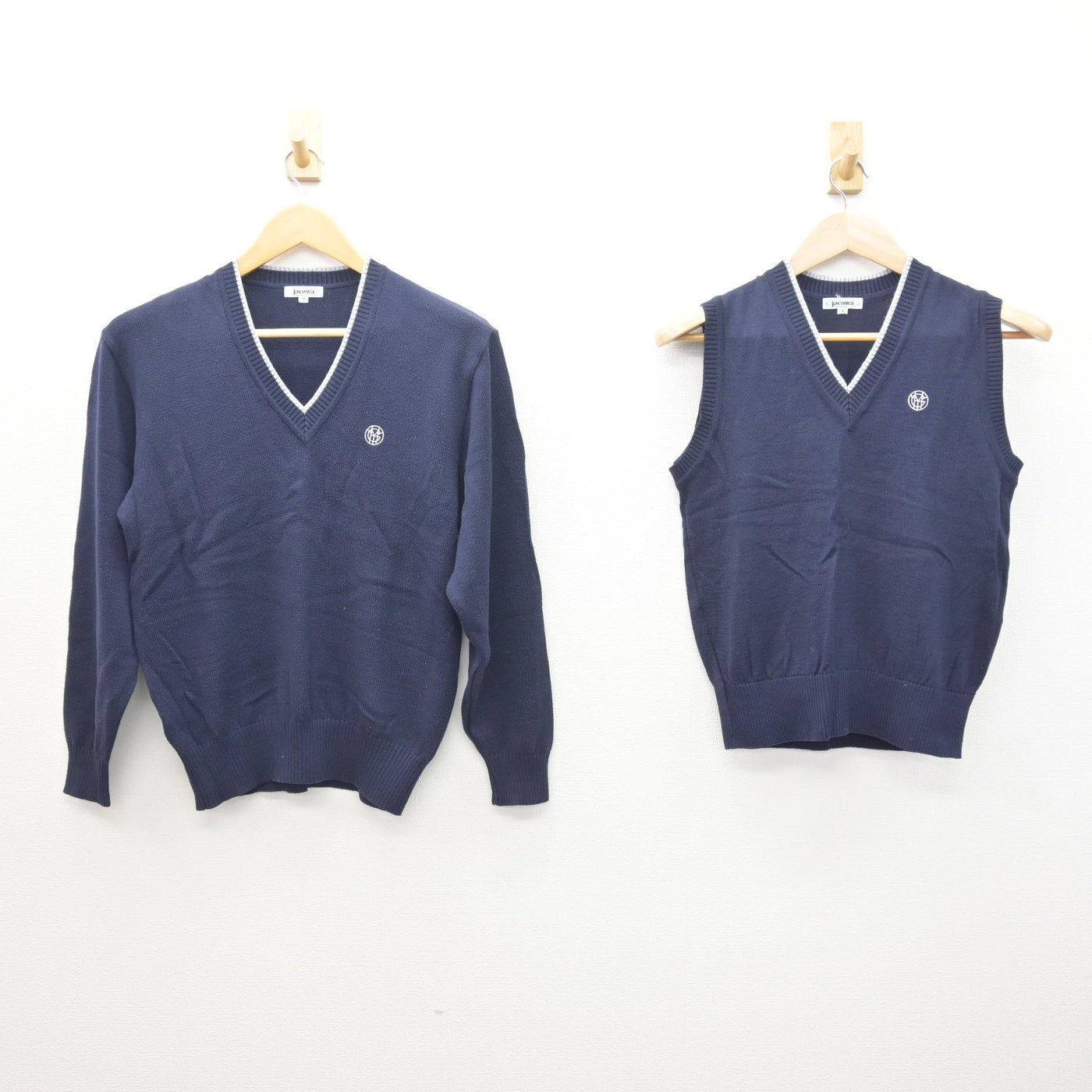 【中古】東京都 朋優学院高等学校 女子制服 2点 (ニット・ニットベスト) sf121985