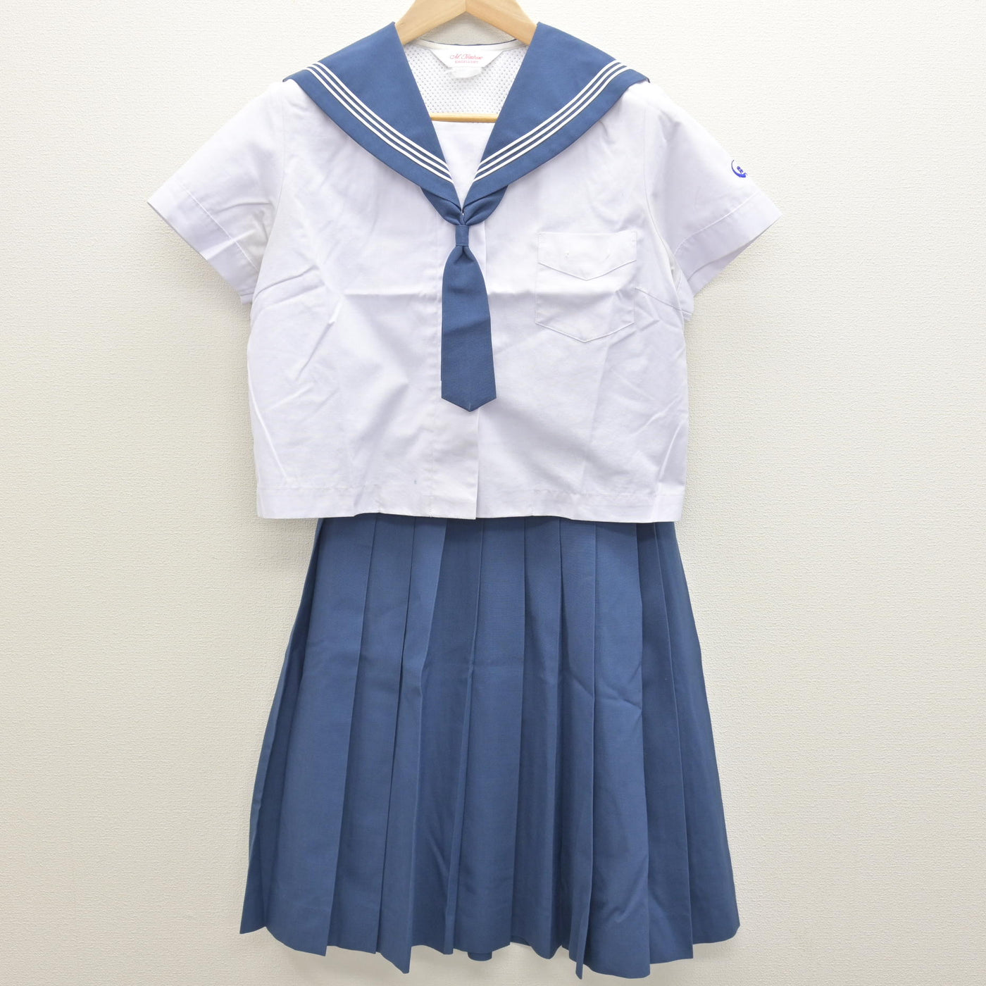 【中古】鹿児島県 天保山中学校 女子制服 4点 (セーラー服・セーラー服・スカート) sf122007