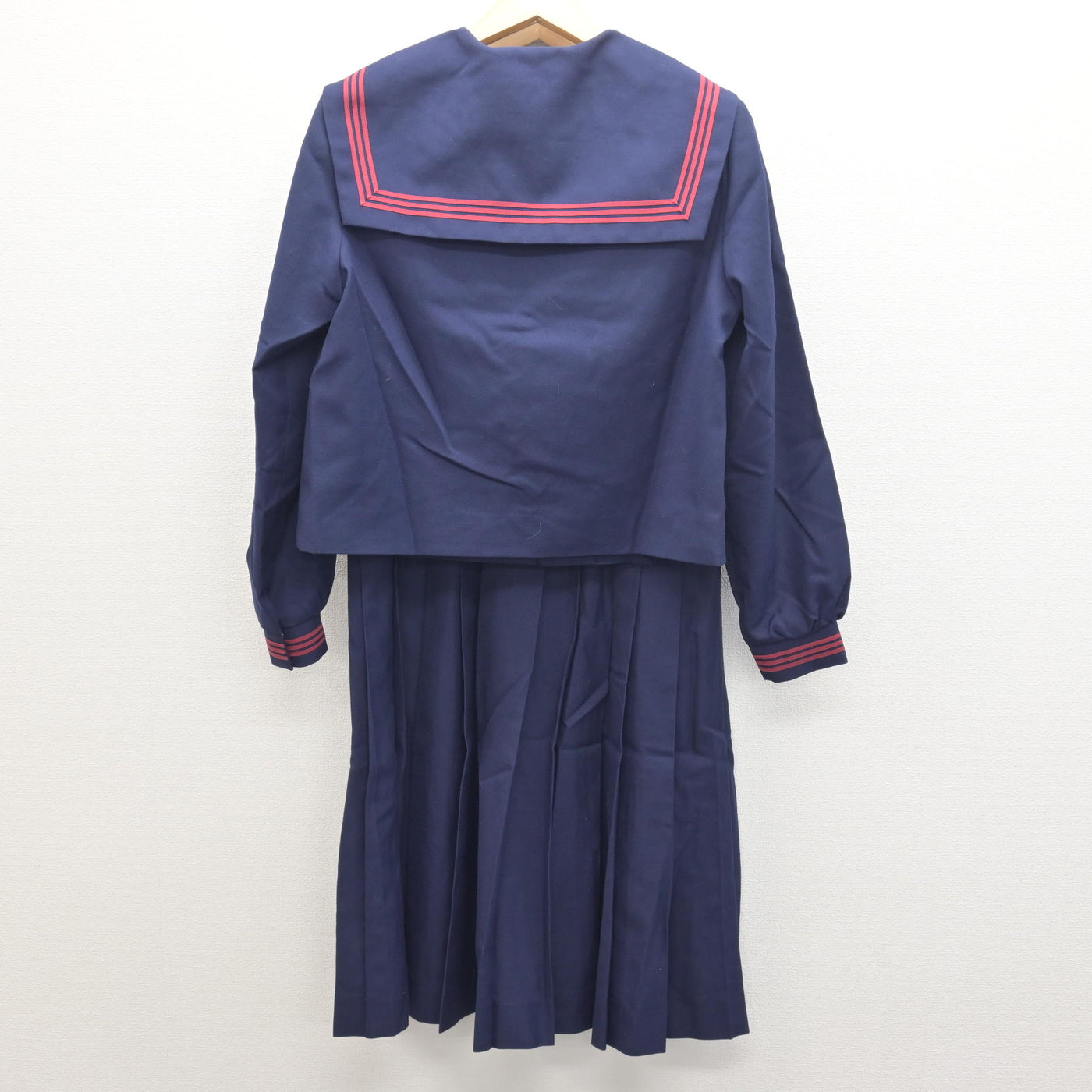 【中古】鹿児島県 天保山中学校 女子制服 3点 (セーラー服・ジャンパースカート) sf122009