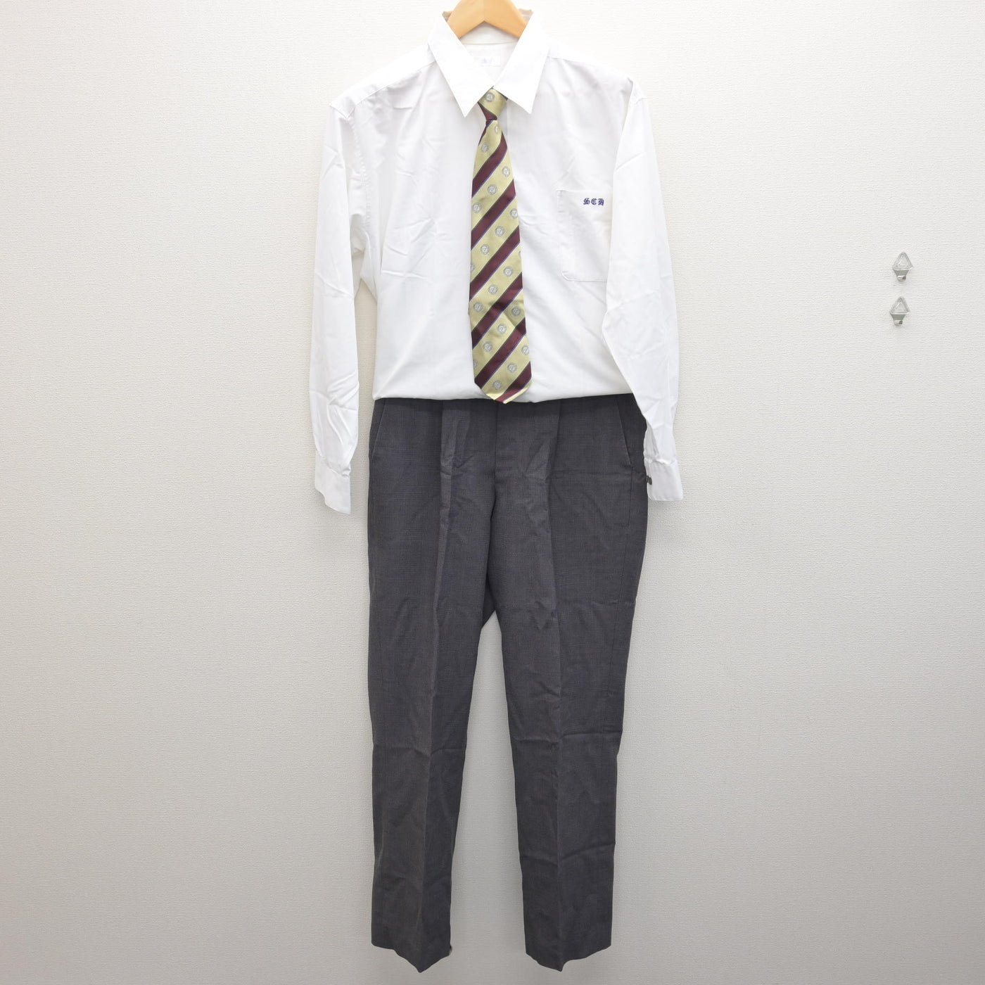 【中古】静岡県 聖隷クリストファー高等学校 男子制服 4点 (ブレザー・シャツ・ズボン) sf122015