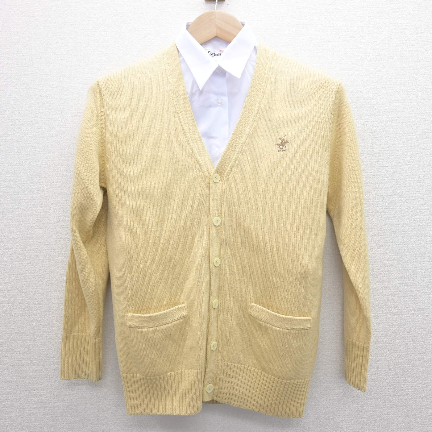 【中古】神奈川県 星槎中学校 女子制服 2点 (ニット・シャツ) sf122024