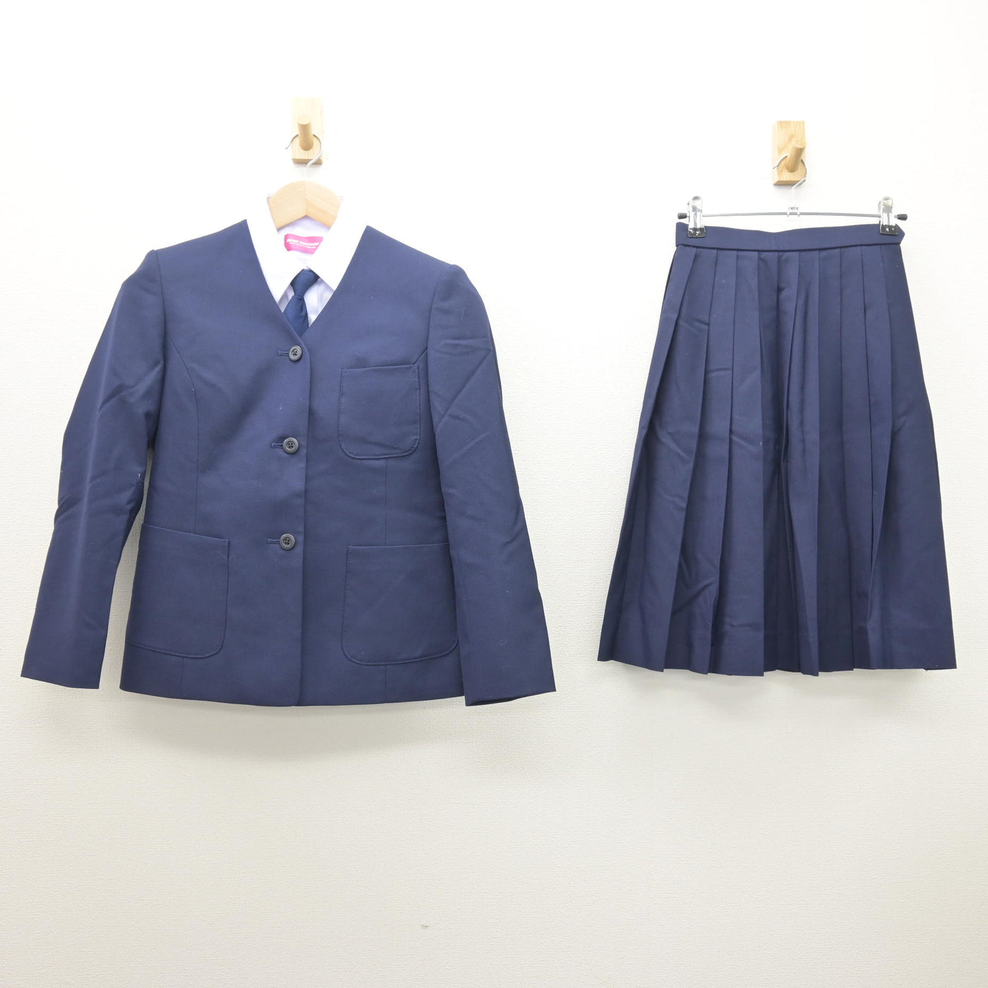 【中古】新潟県 鳥屋野中学校 女子制服 4点 (ブレザー・シャツ・スカート) sf122032