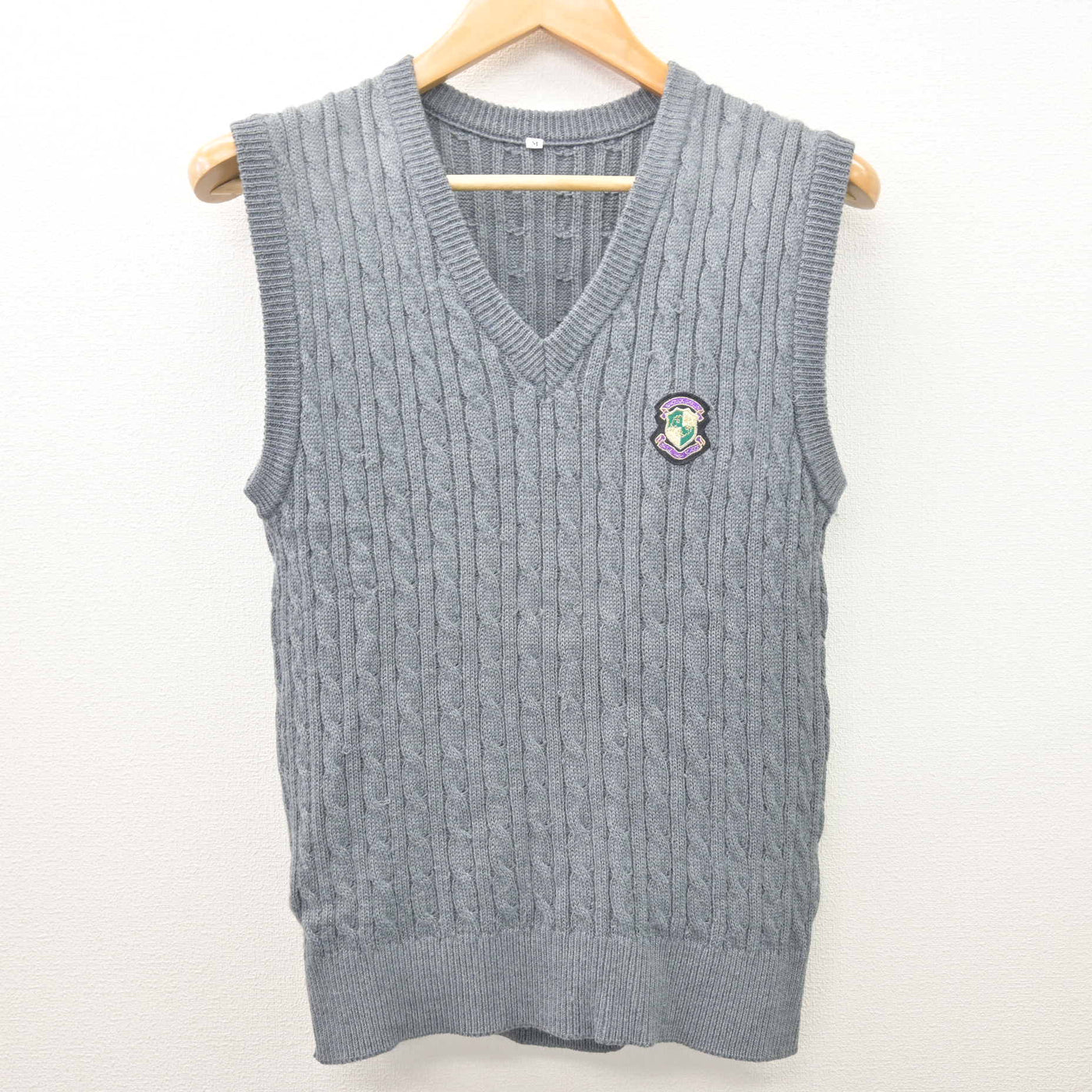 【中古】千葉県 昭和学院秀英高等学校 女子制服 2点 (ニットベスト・ニット) sf122037