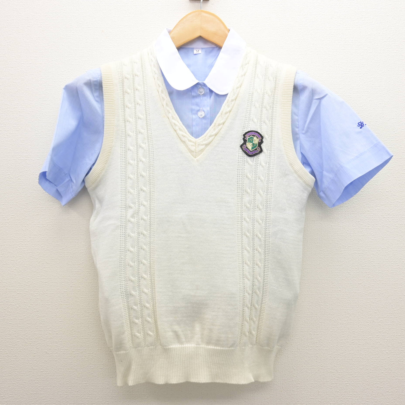 【中古】千葉県 昭和学院秀英高等学校 女子制服 2点 (ニットベスト・シャツ) sf122039
