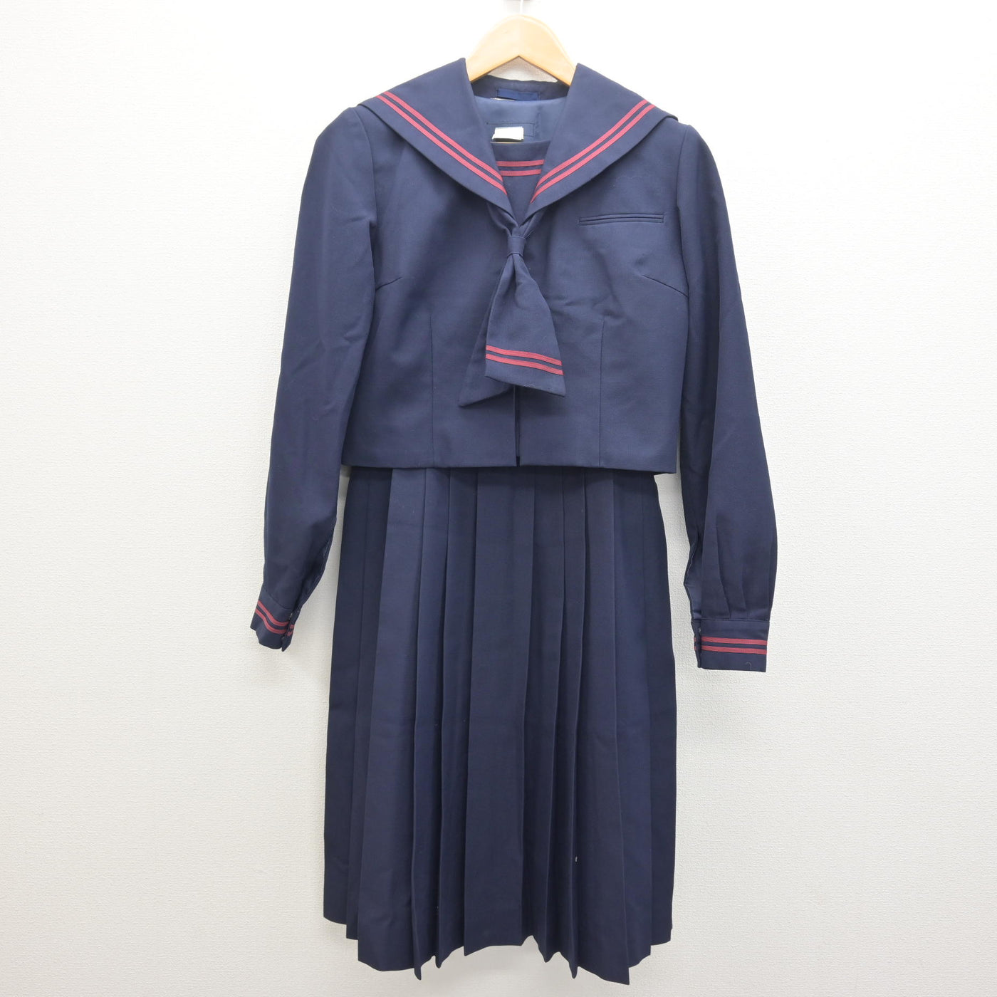 【中古】千葉県 東深井中学校 女子制服 3点 (セーラー服・ジャンパースカート) sf122054