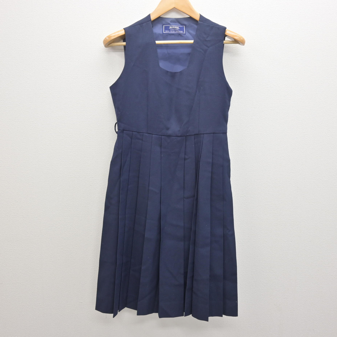【中古】千葉県 東深井中学校 女子制服 3点 (セーラー服・ジャンパースカート) sf122055