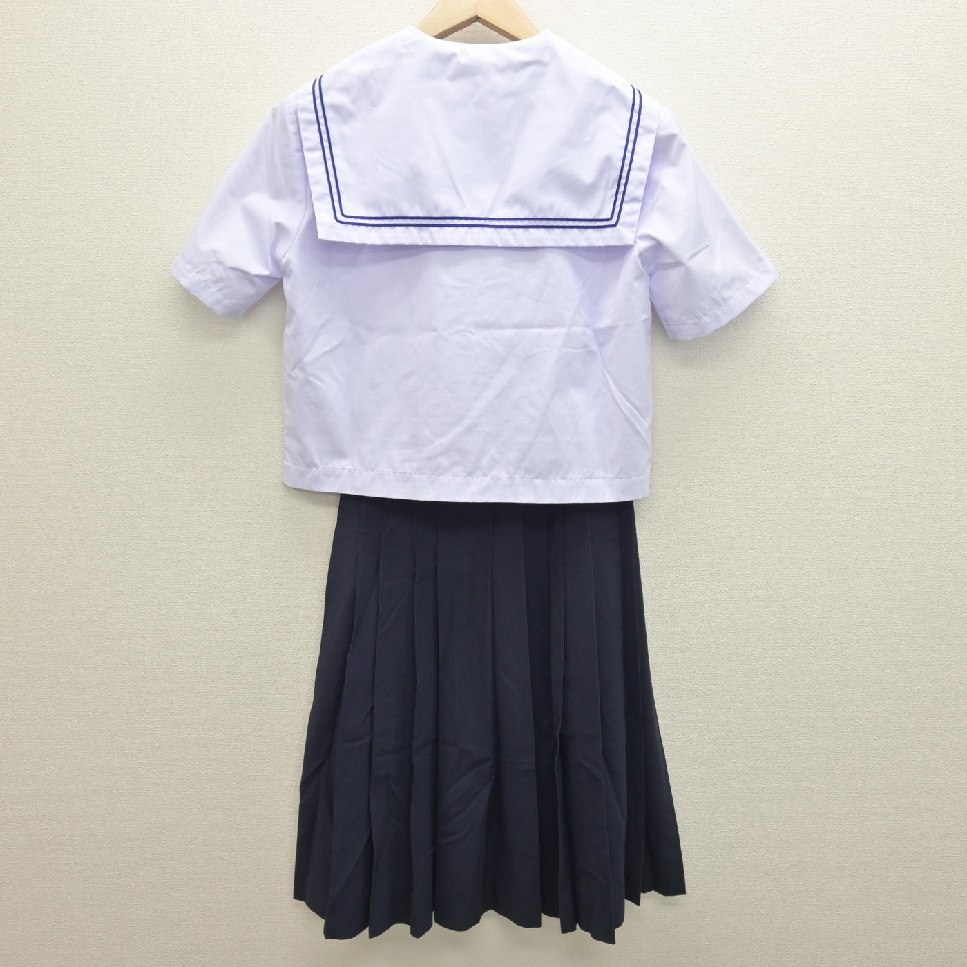 【中古】静岡県 東陽中学校 女子制服 3点 (セーラー服・スカート) sf122092