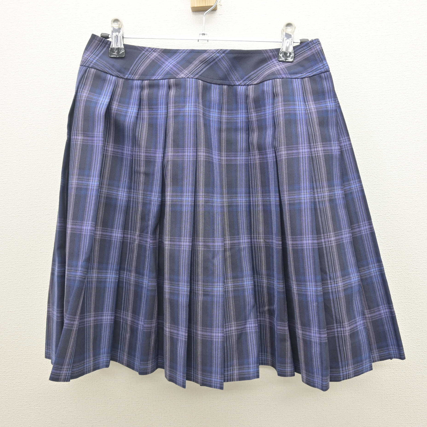 【中古】埼玉県 秋草学園高等学校 女子制服 3点 (セーラー服・スカート) sf122100