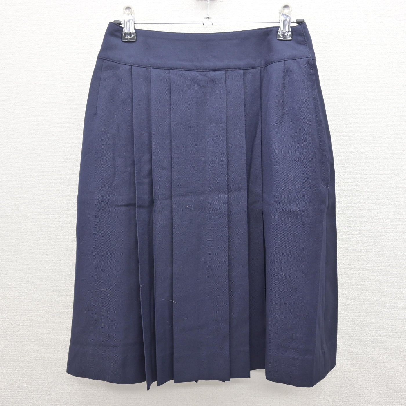 【中古】愛知県 聖霊中学校 女子制服 2点 (セーラー服・スカート) sf122111