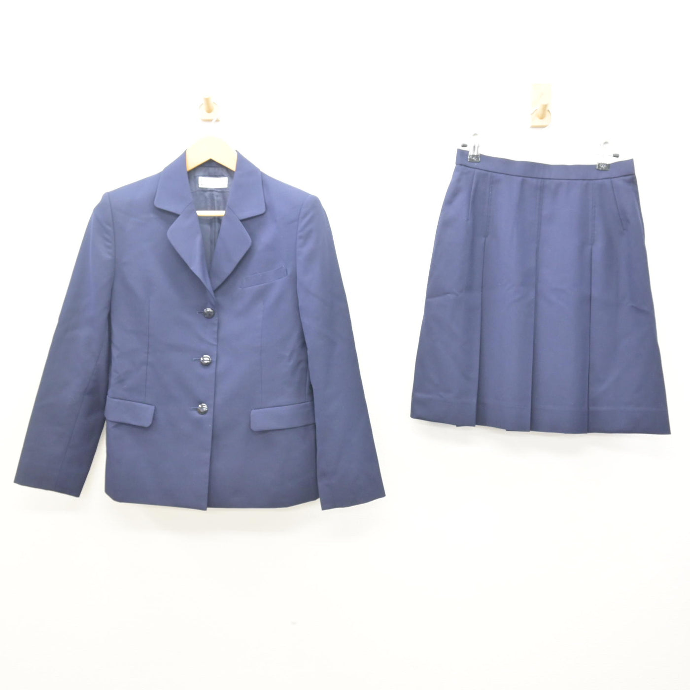 【中古】神奈川県 横浜翠嵐高等学校 女子制服 3点 (ブレザー・スカート) sf122130