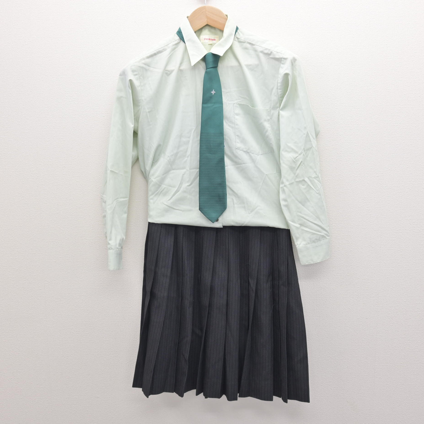 【中古】大分県 楊志館高等学校 女子制服 4点 (ブレザー・シャツ・スカート) sf122138