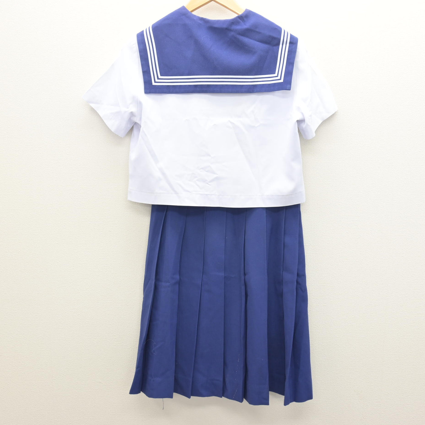 【中古】大分県 大東中学校 女子制服 3点 (セーラー服・スカート) sf122139