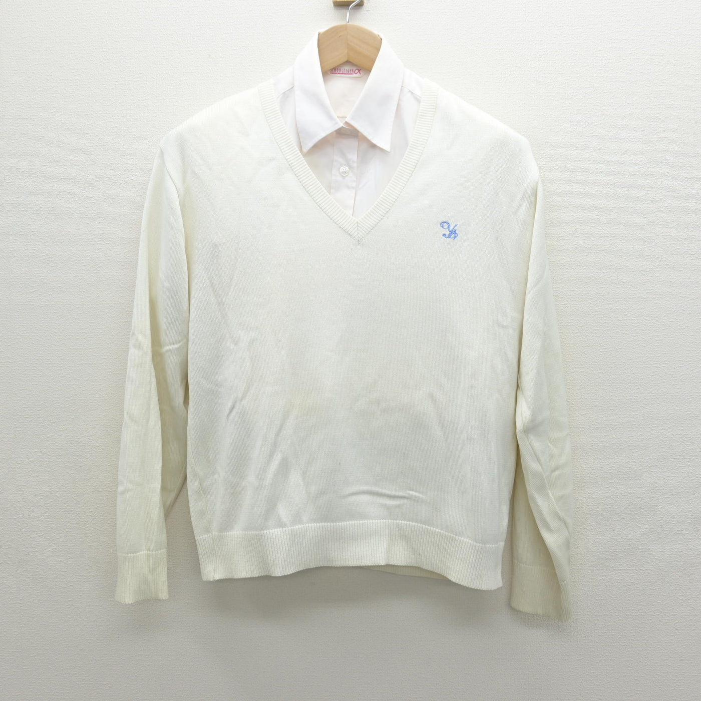 【中古】東京都 八雲学園中学校高等学校 女子制服 2点 (ニット・シャツ) sf122149