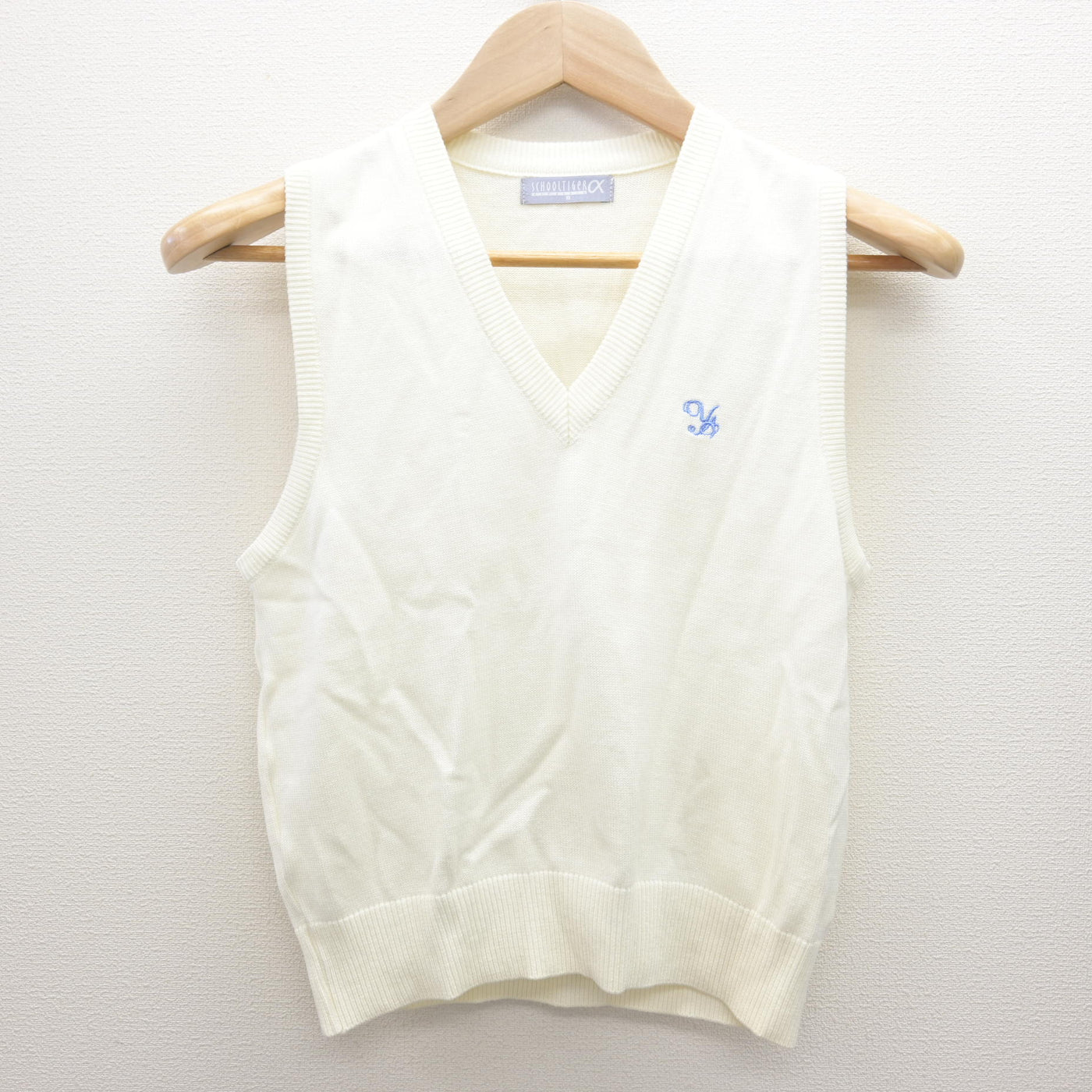 【中古】東京都 八雲学園中学校高等学校 女子制服 2点 (ニット・ニットベスト) sf122154