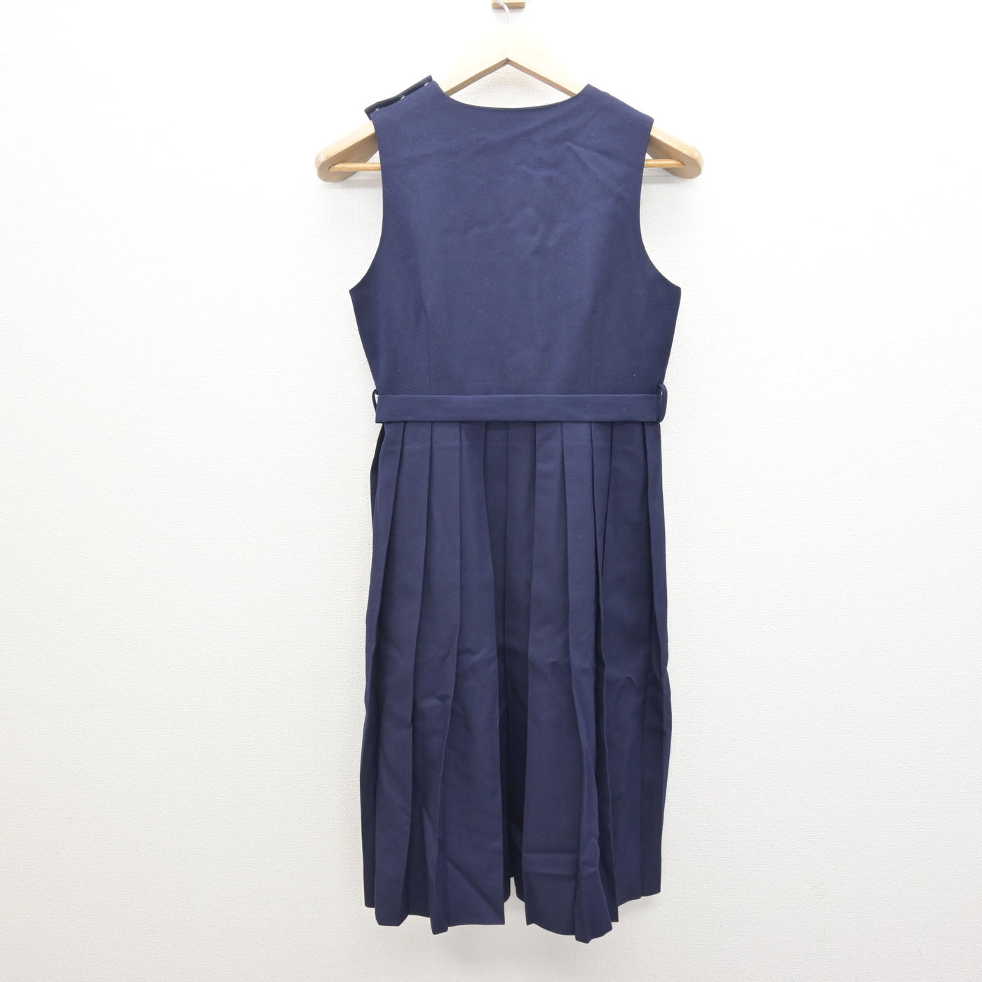 【中古】茨城県 笠間中学校 女子制服 3点 (セーラー服・ジャンパースカート) sf122160