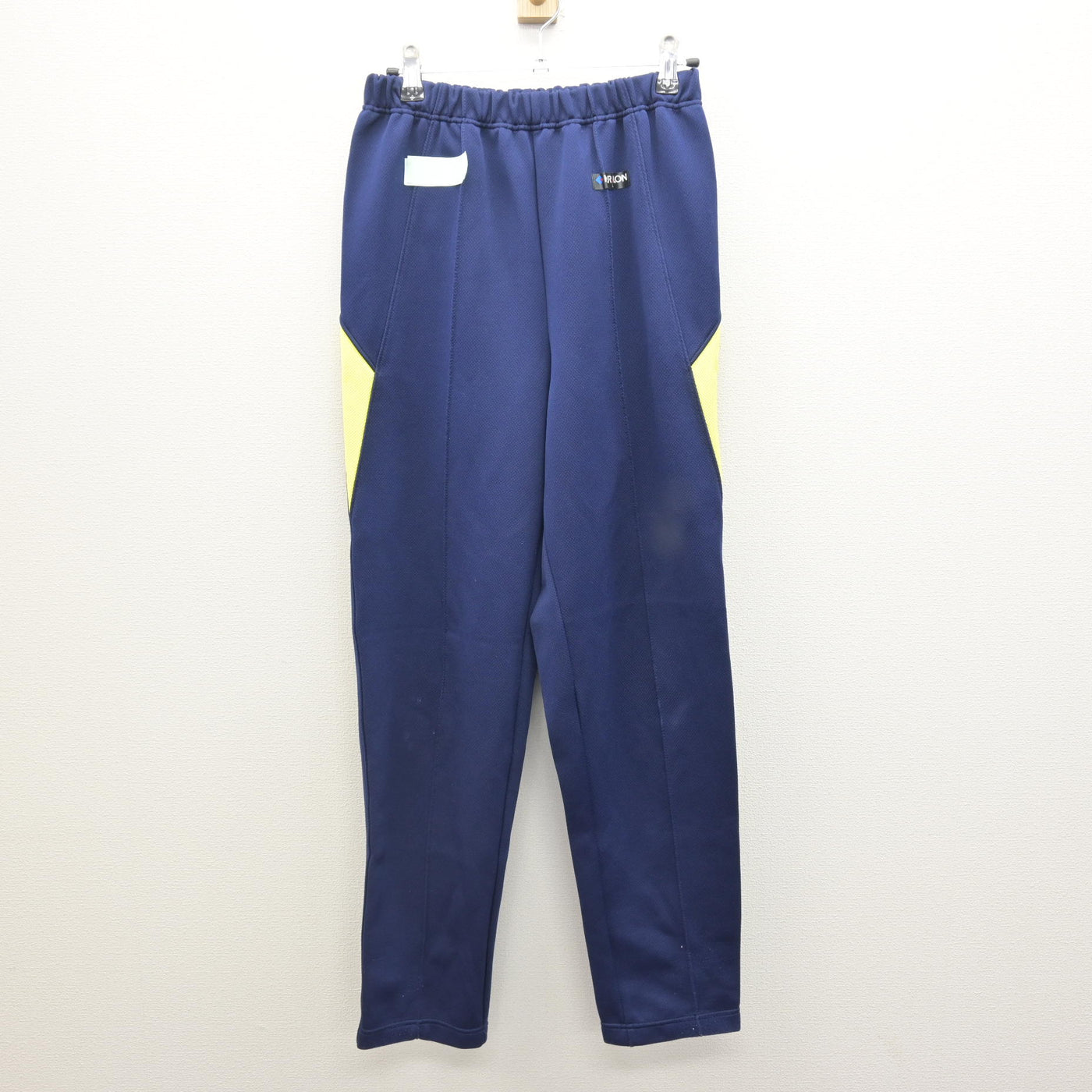 【中古】岩手県 盛岡市立高等学校 女子制服 2点 (ジャージ 上・ジャージ 下) sf122173