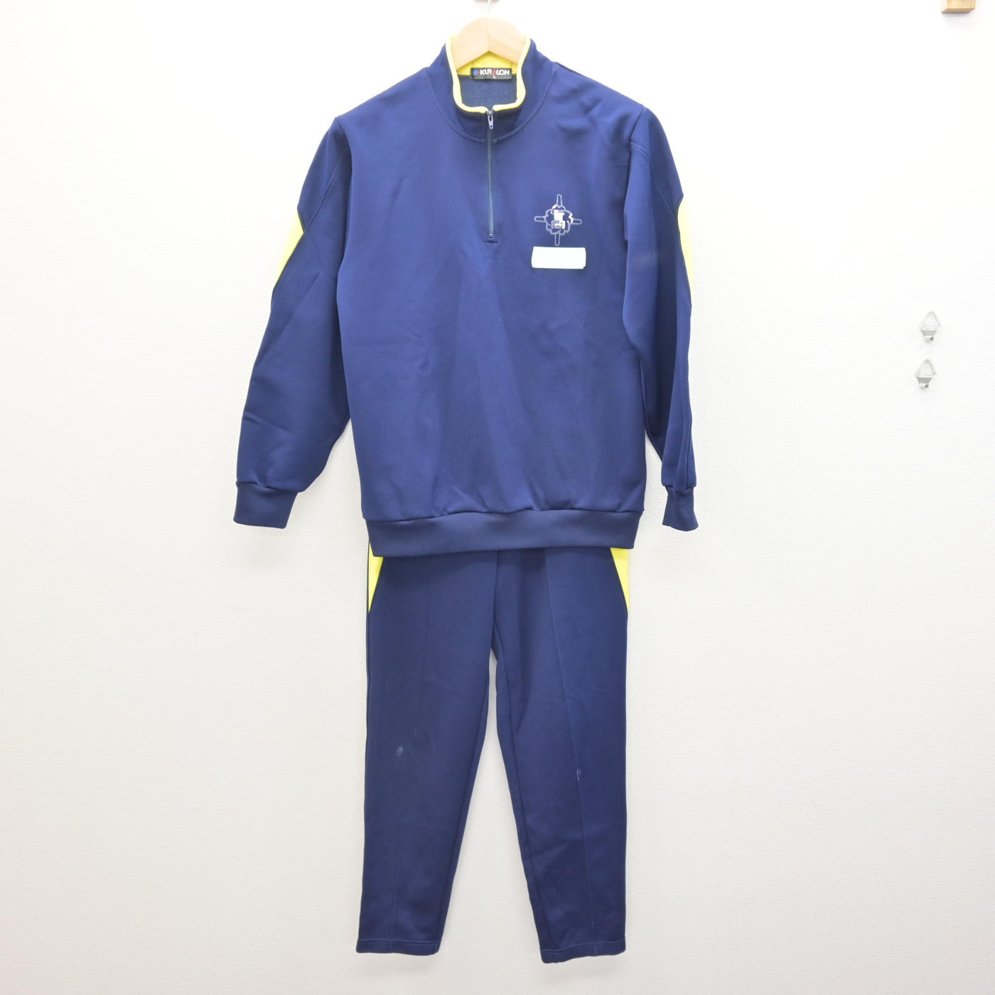 【中古】岩手県 盛岡市立高等学校 女子制服 2点 (ジャージ 上・ジャージ 下) sf122174