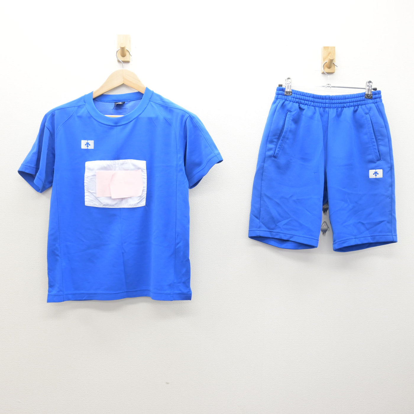 【中古】埼玉県 大宮東高等学校 女子制服 3点 (体操服 上・体操服 下) sf122183