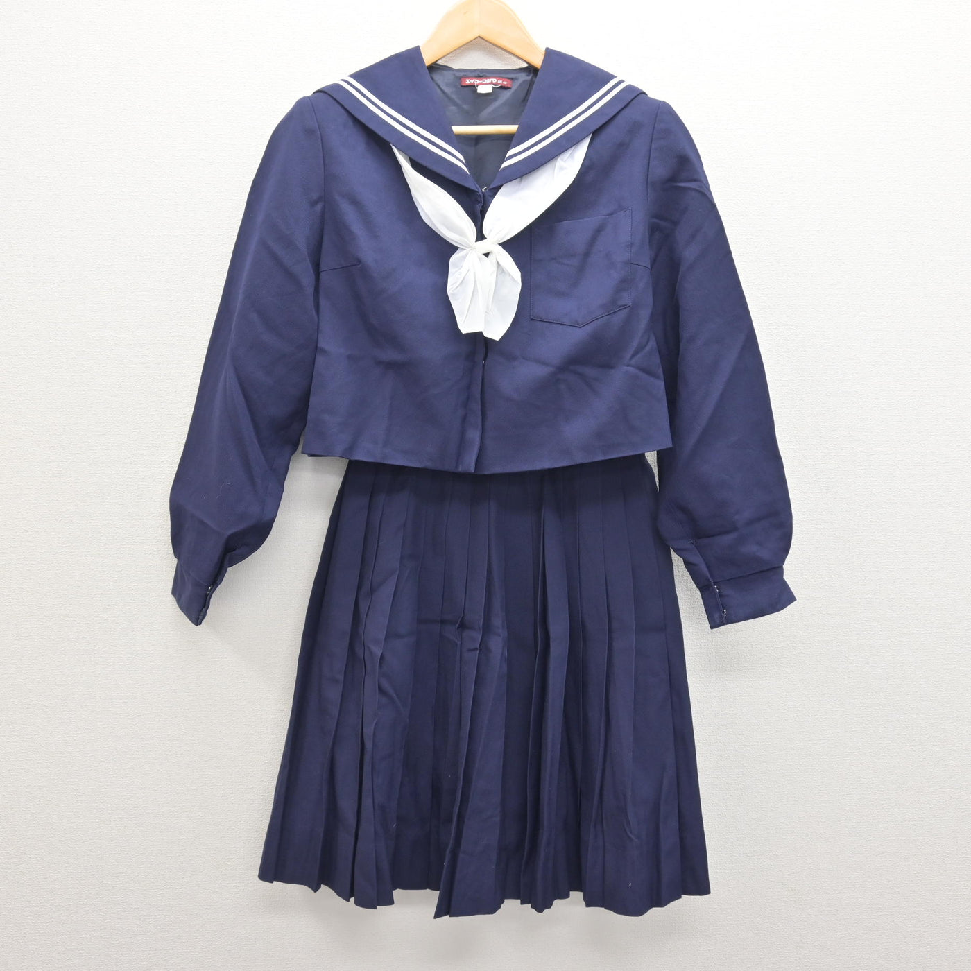 【中古】和歌山県 妙寺中学校 女子制服 3点 (セーラー服・スカート) sf122189