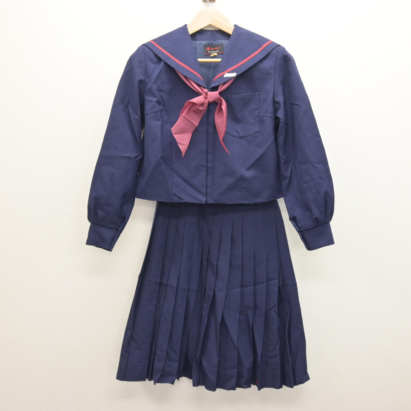 【中古】和歌山県 那賀高等学校/旧制服 女子制服 4点 (セーラー服・スカート) sf122191