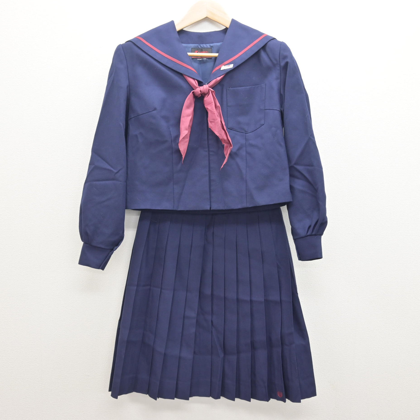 【中古】和歌山県 那賀高等学校/旧制服 女子制服 4点 (セーラー服・スカート) sf122192