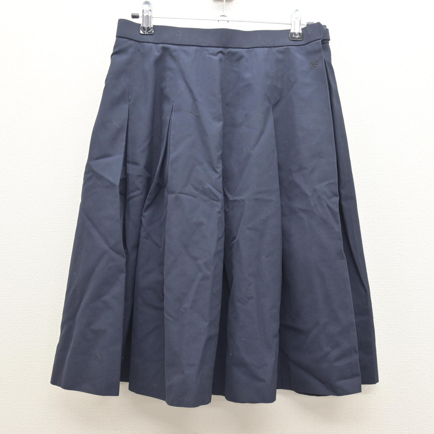 【中古】静岡県 浜松湖南高等学校 女子制服 4点 (ニット・シャツ・スカート) sf122393