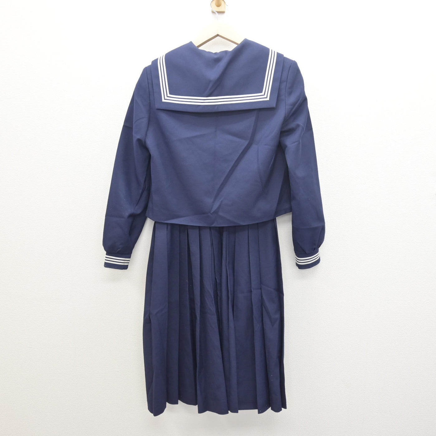 【中古】茨城県 金砂郷中学校 女子制服 3点 (セーラー服・スカート) sf122449