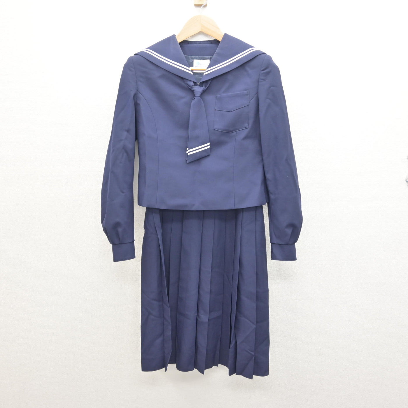 中古】北海道 向陵中学校 女子制服 3点 (セーラー服・ジャンパー