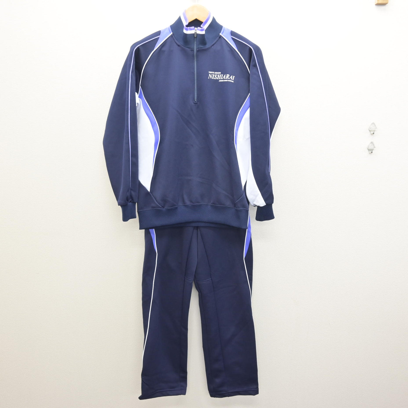 中古】東京都 西新井中学校 女子制服 3点 (ジャージ 上・体操服 上