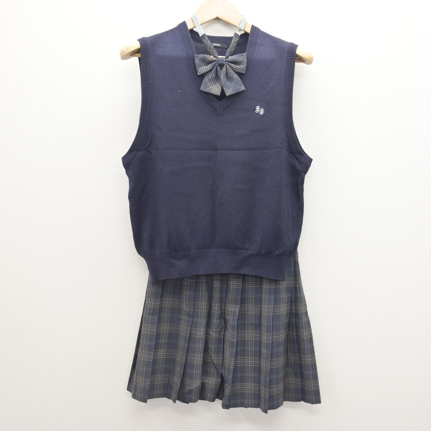 中古】埼玉県 川口青陵高等学校 女子制服 3点 (ニットベスト・スカート 