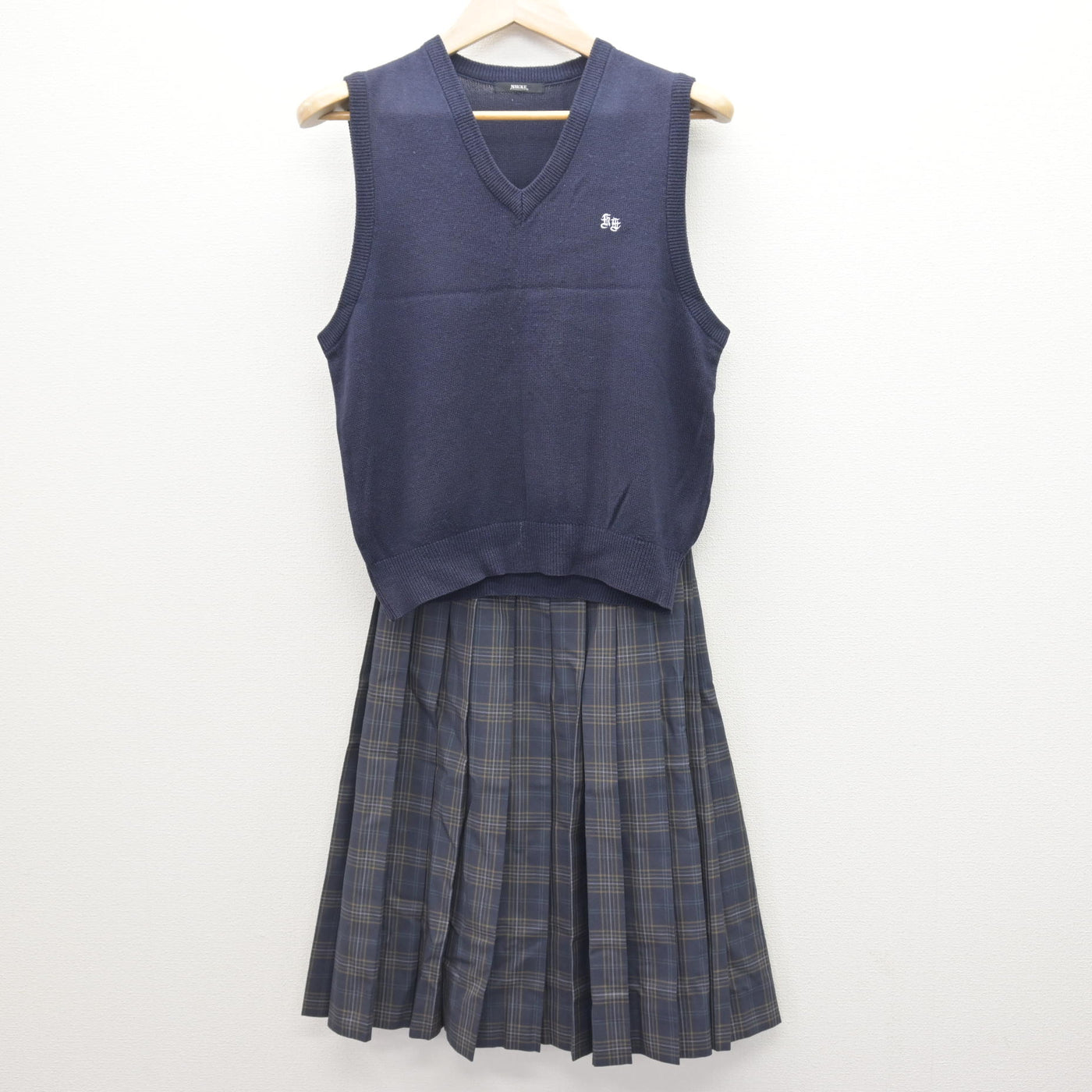 中古】埼玉県 川口青陵高等学校 女子制服 2点 (ニットベスト・スカート 