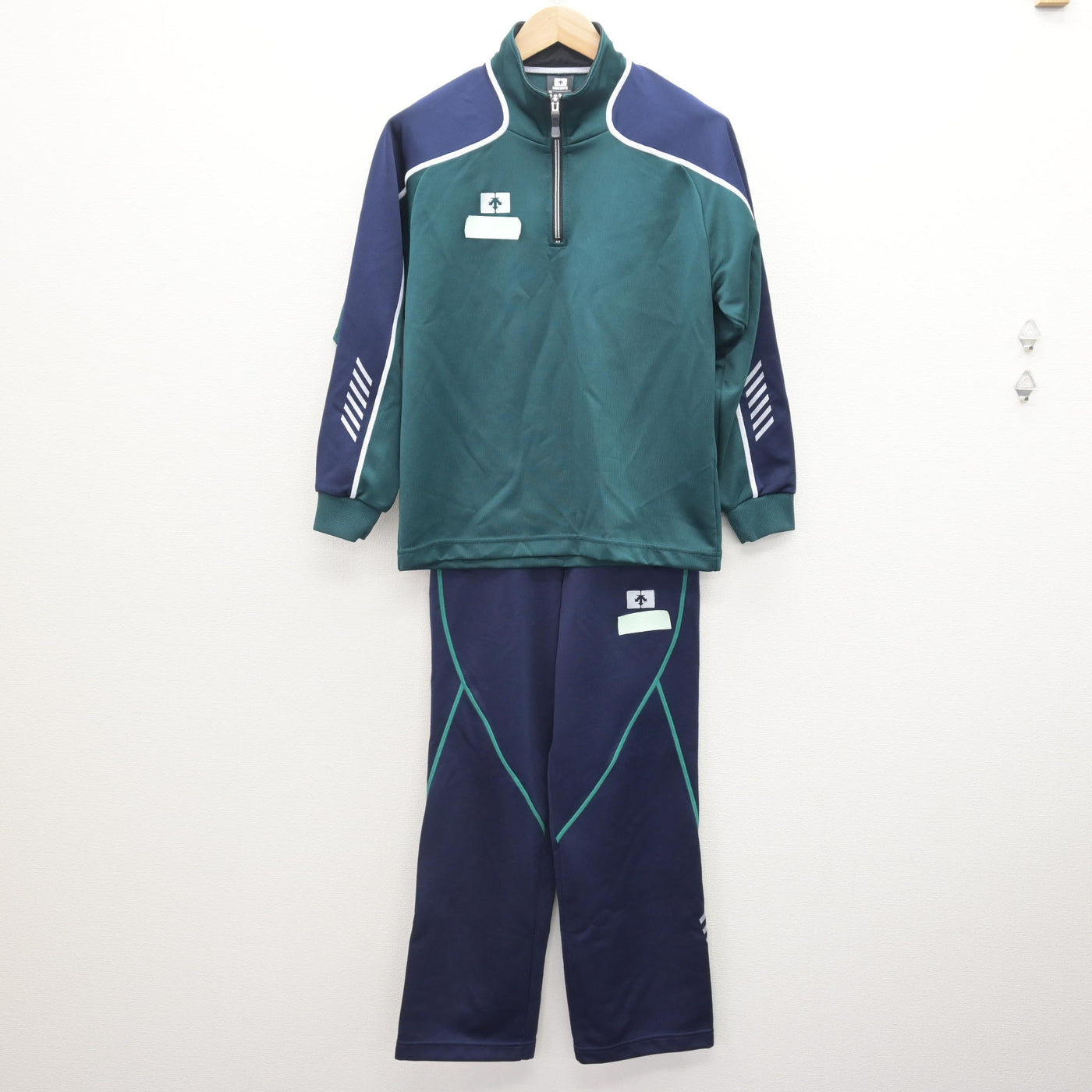 中古】埼玉県 川口青陵高等学校 女子制服 2点 (ジャージ 上・ジャージ