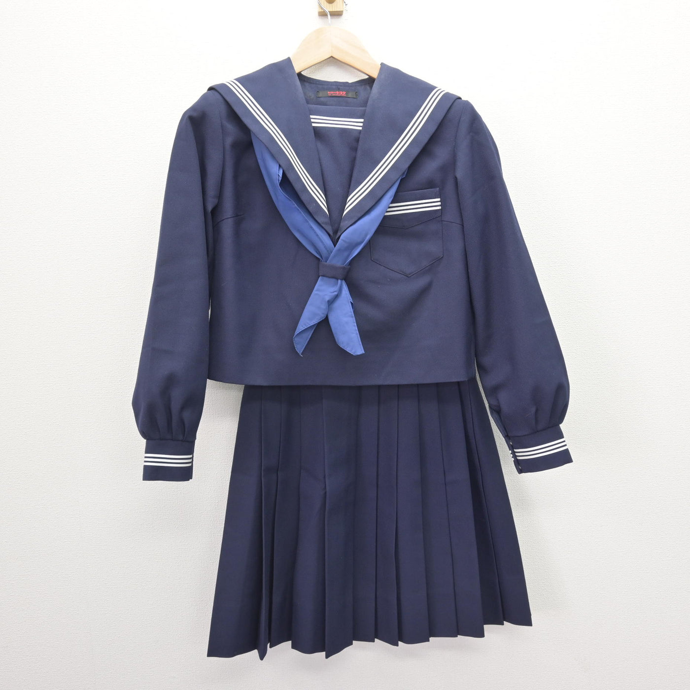 中古】大阪府 茨木高等学校 女子制服 5点 (セーラー服・スカート