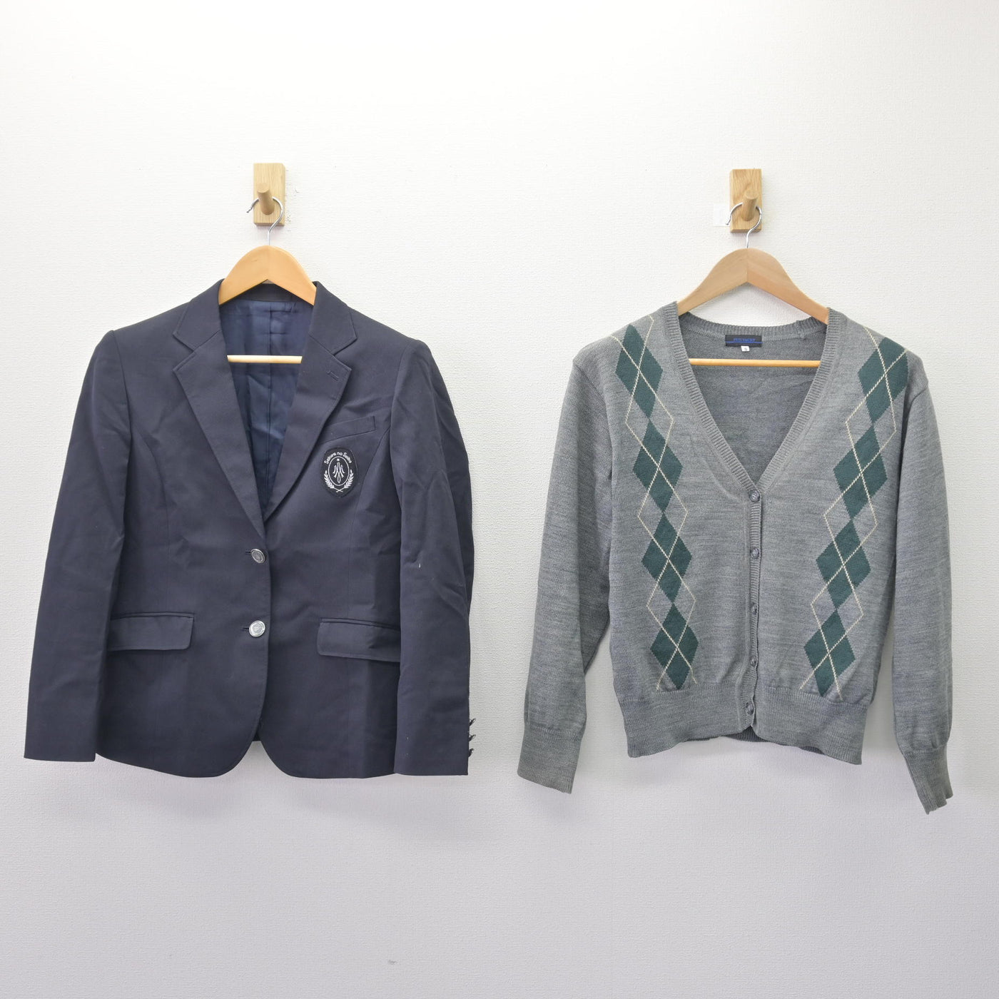 中古】福島県 桜の聖母学院高等学校 女子制服 3点 (ブレザー・ニット 