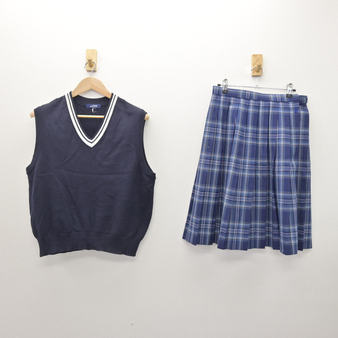 中古】愛知県 南陽高等学校 女子制服 2点 (ニットベスト・スカート 