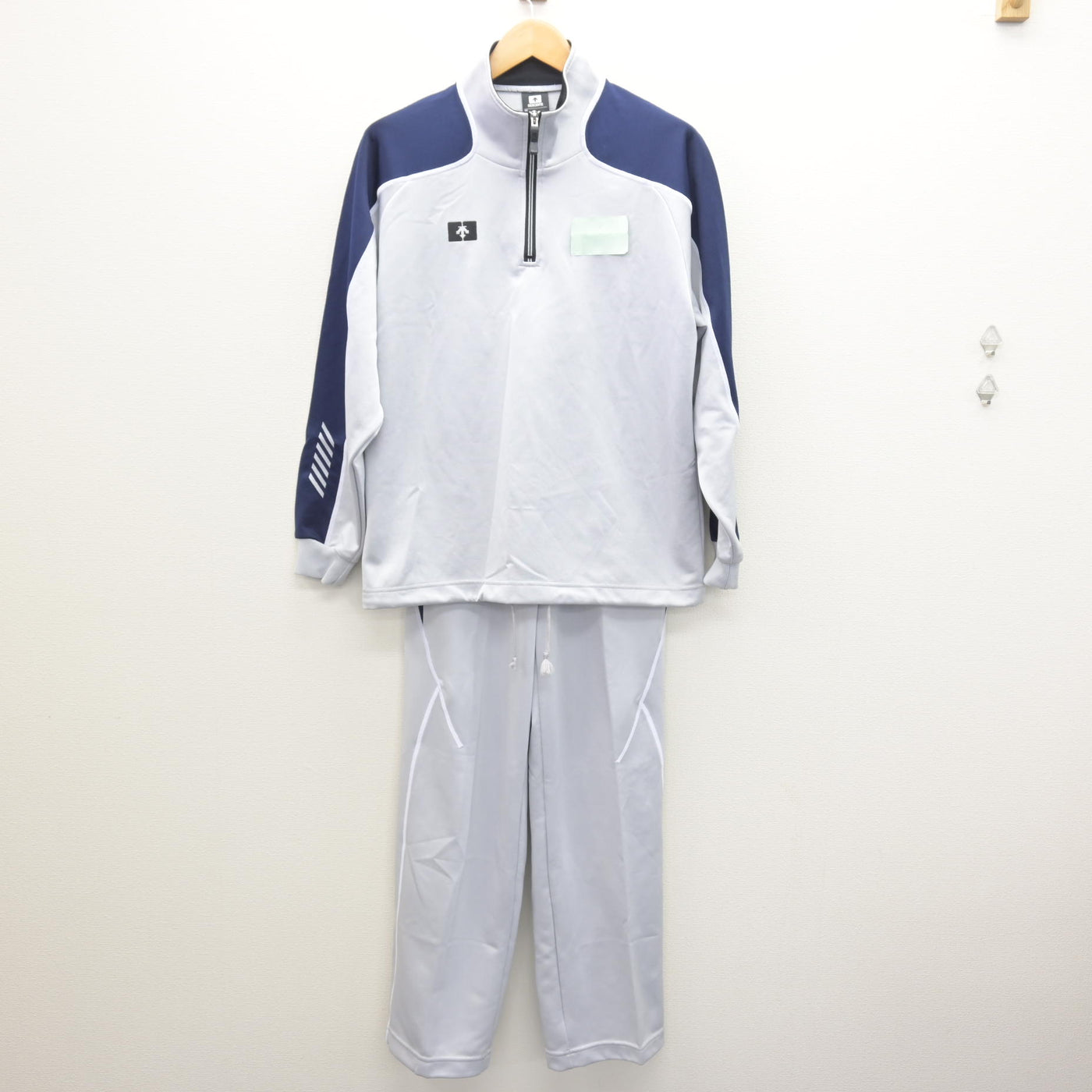 中古】大阪府 大谷高等学校 男子制服 3点 (ジャージ 上・体操服 上