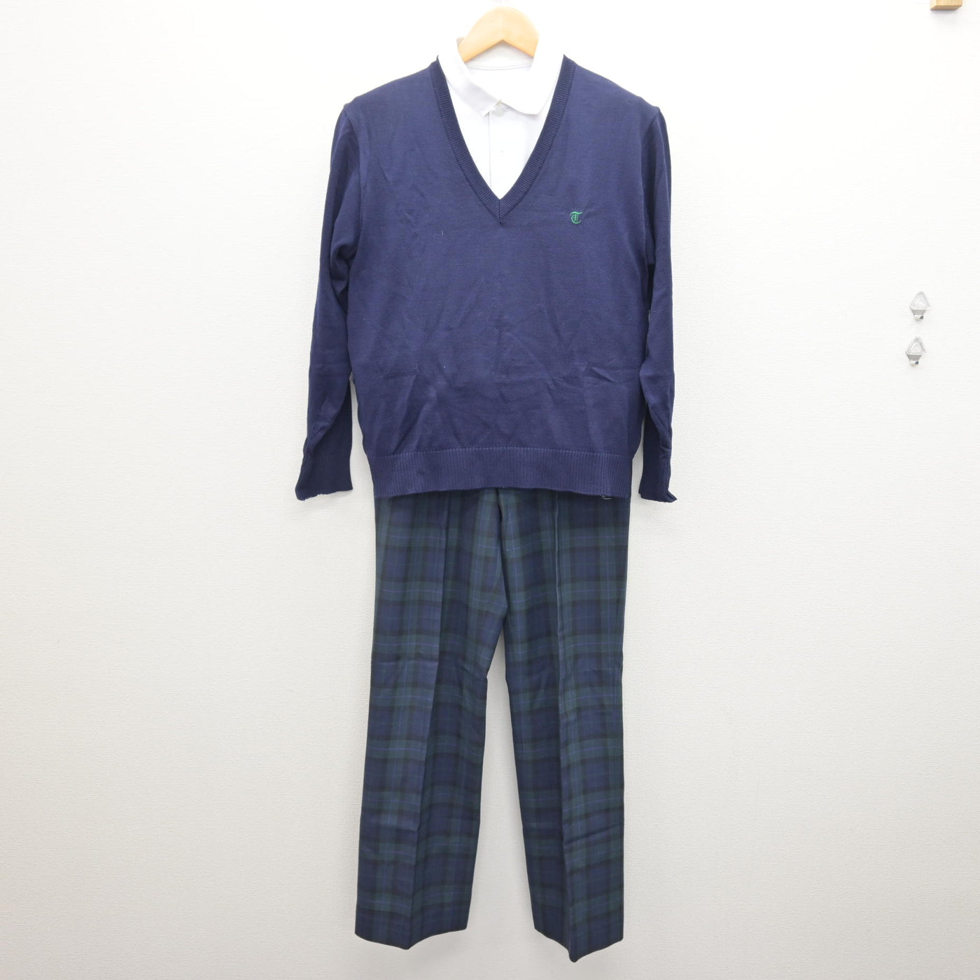 中古】大阪府 枚方市立第三中学校 男子制服 3点 (ニット・シャツ 