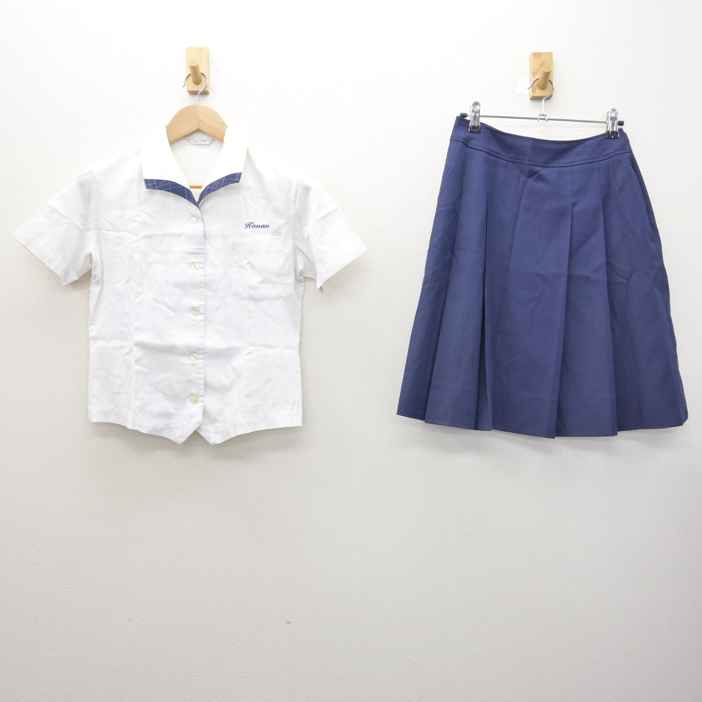 中古】岡山県 玉野光南高等学校 女子制服 2点 (ブラウス・スカート