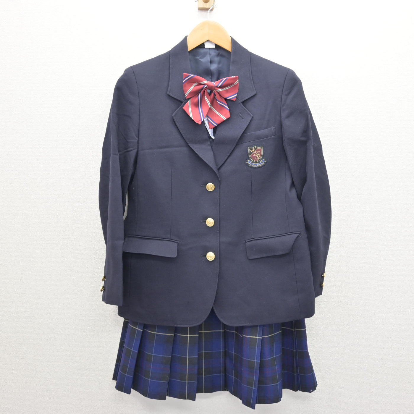 中古】 第一学院高等学校 女子制服 4点 (ブレザー・スカート) sf124028 