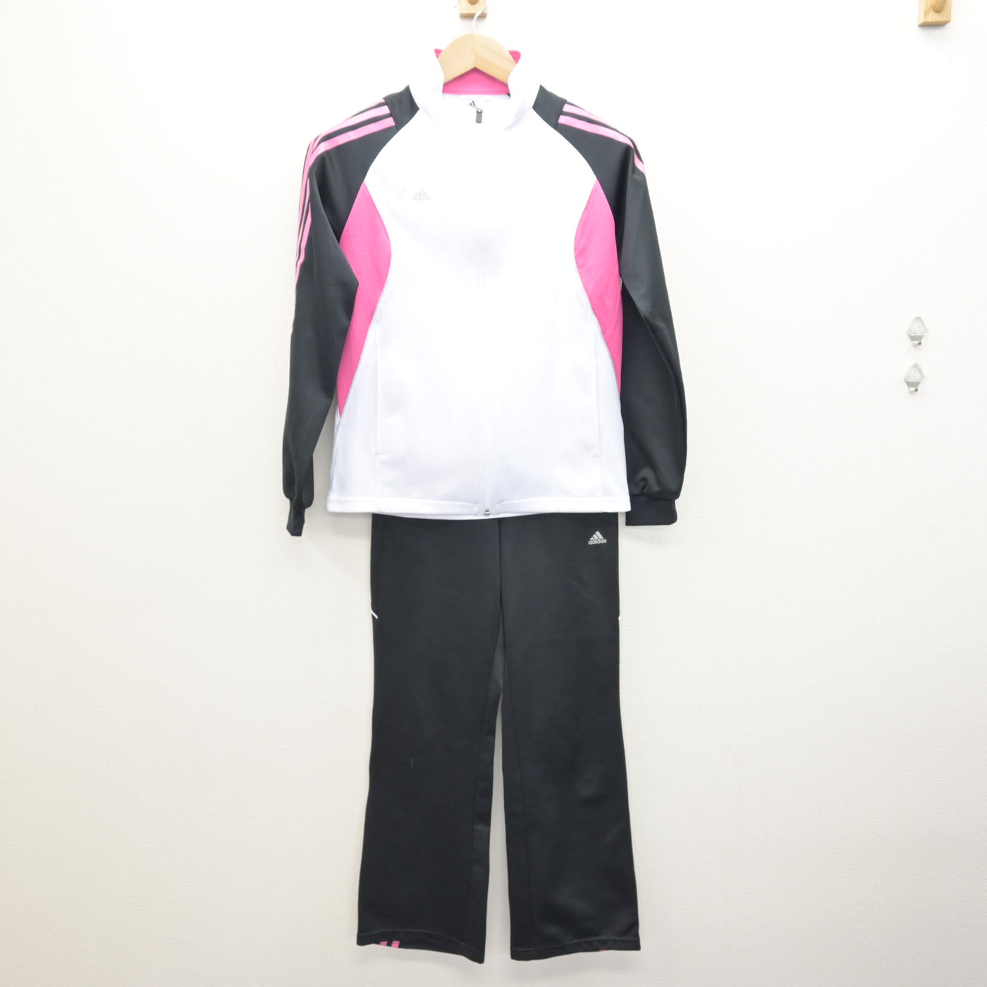 【中古】 和洋国府台女子中学校（22年度用） 中古】千葉県 和洋国府台女子中学校・高等学校 女子制服 2点 (ジャージ