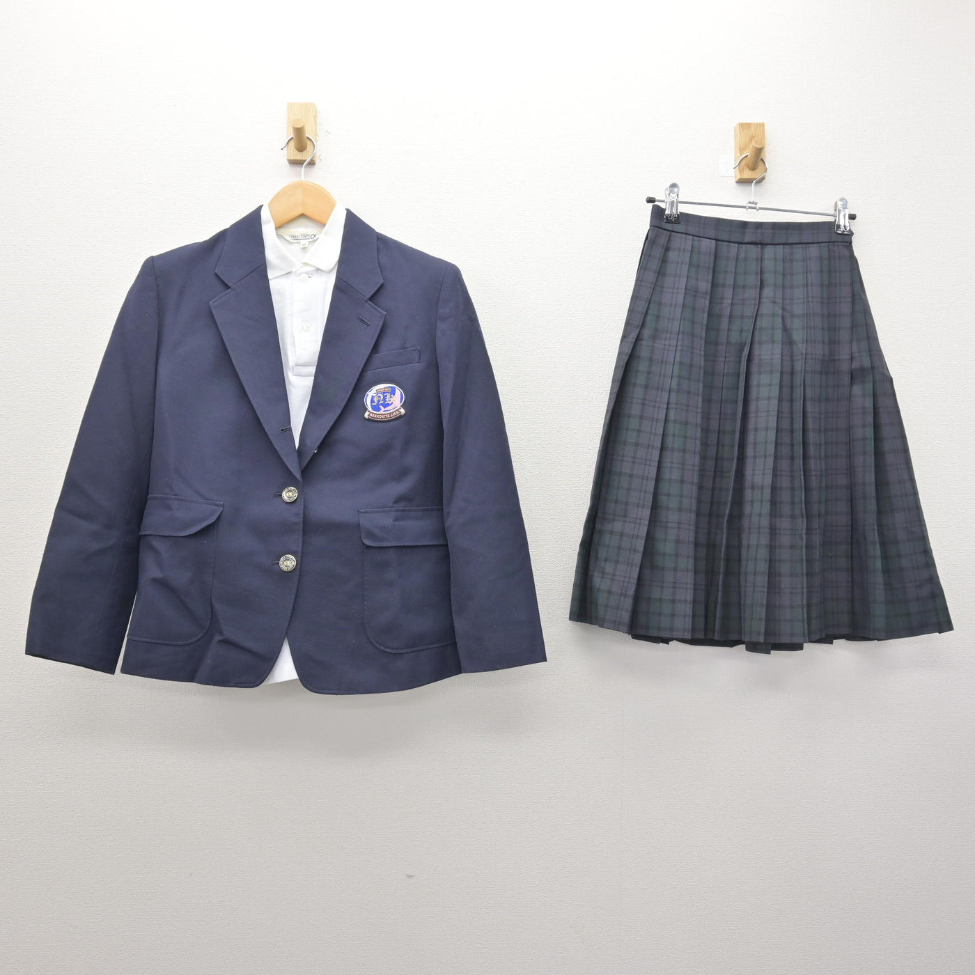中古】大阪府 南港北中学校 女子制服 3点 (ブレザー・シャツ・スカート
