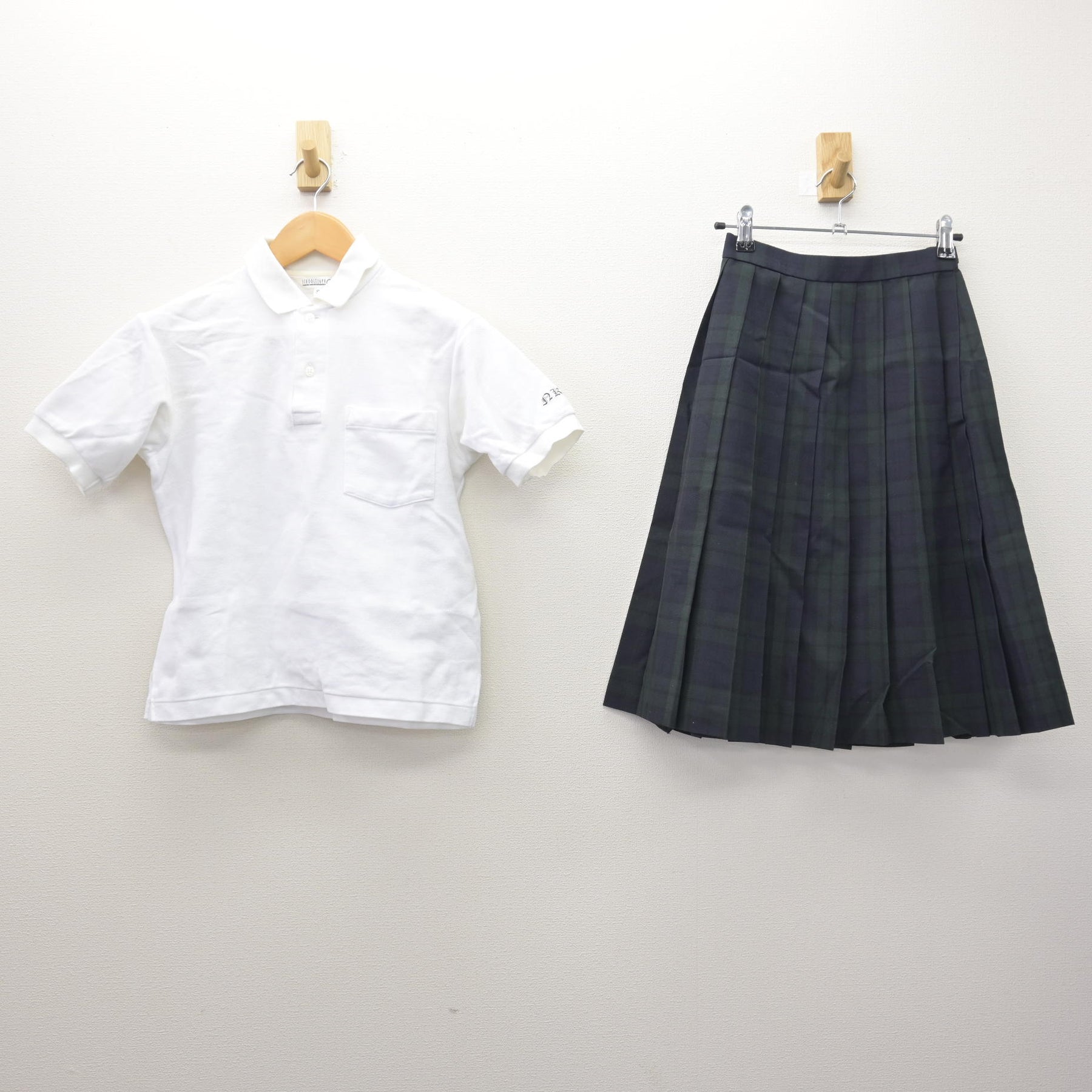 南港北中学校のスカート 2 中古】大阪府 南港北中学校 女子制服 2点 (シャツ・スカート) sf124086