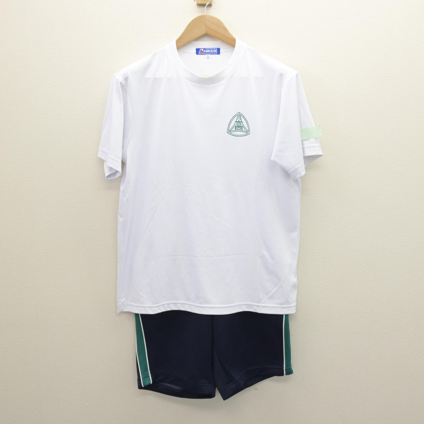 中古】千葉県 船橋法典高等学校 女子制服 4点 (体操服 上・体操服 下