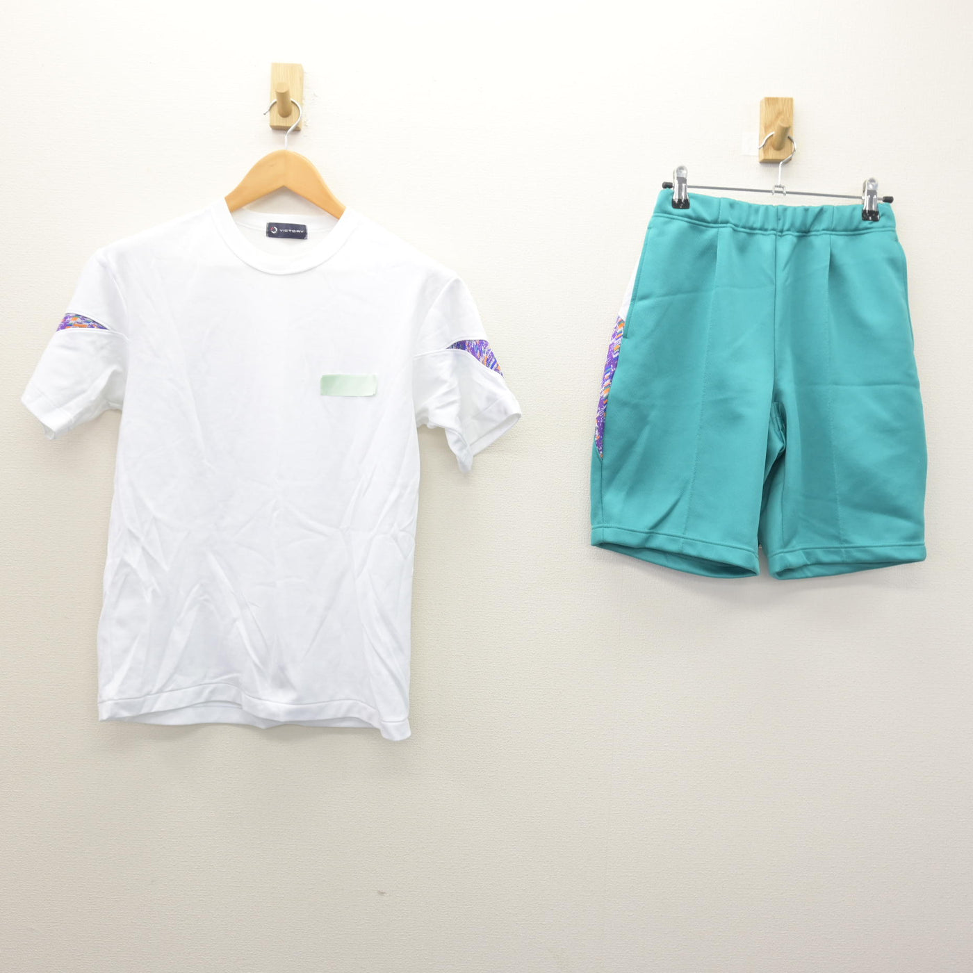 中古】大阪府 四天王寺中学校 女子制服 2点 (体操服 上・体操服 下 