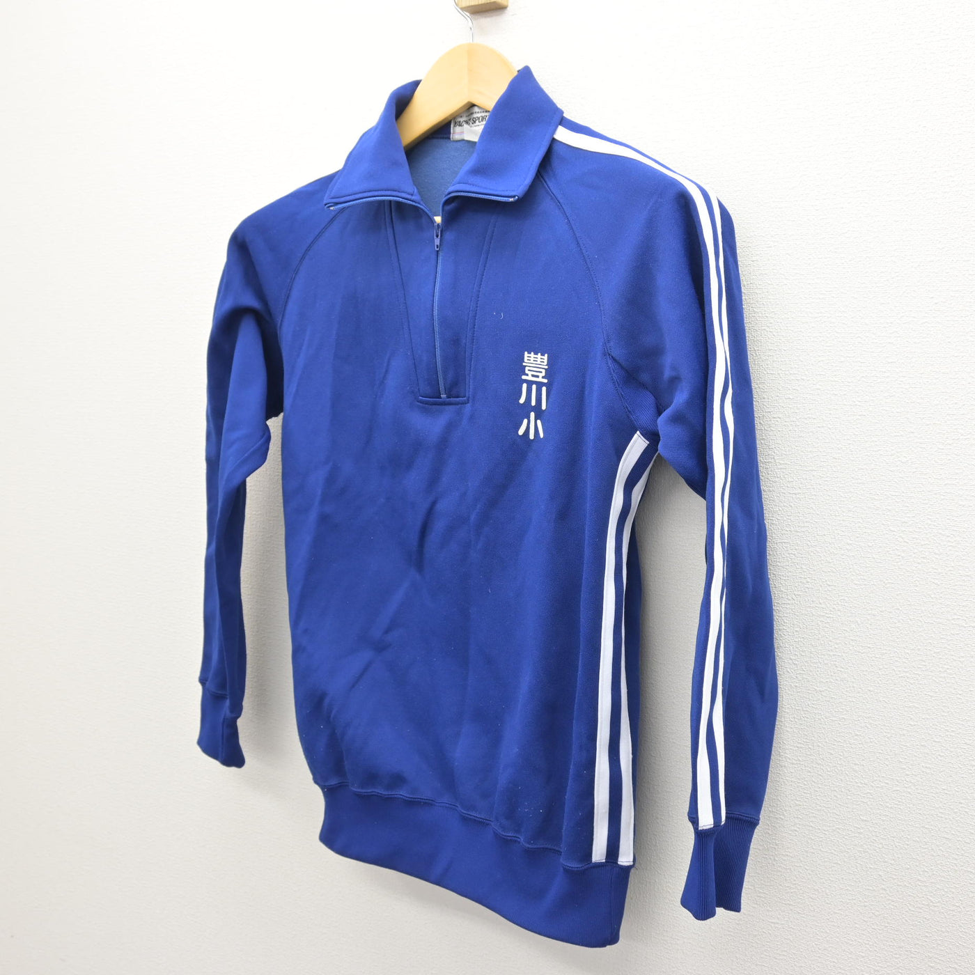 中古】愛知県 豊川小学校 女子制服 1点 (ジャージ 上) sf124496 | 中古