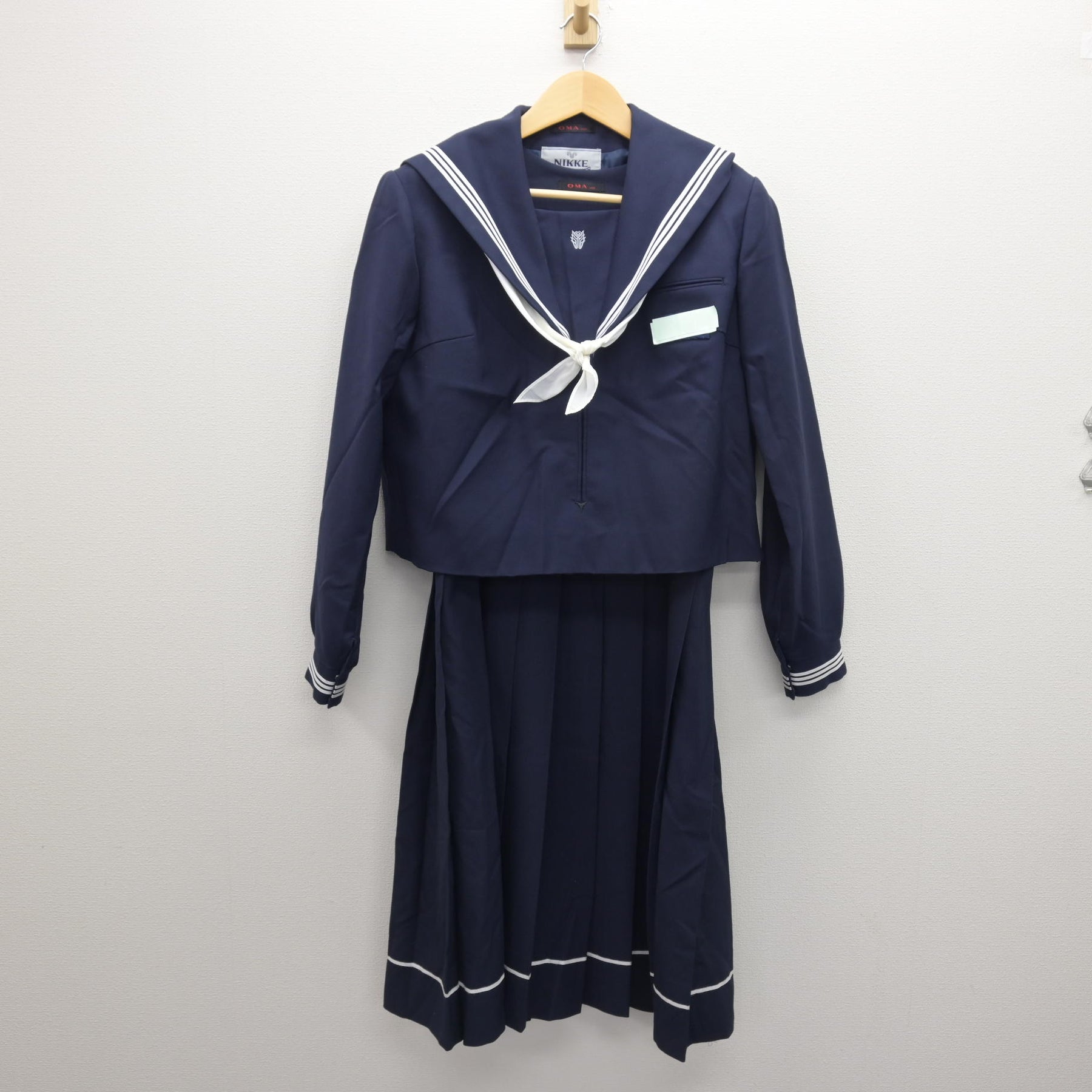 中古】佐賀県 佐賀大学教育学部附属中学校 女子制服 3点 (セーラー服 中古】佐賀県 佐賀大学教育学部附属中学校 女子制服 3点 (セーラー服