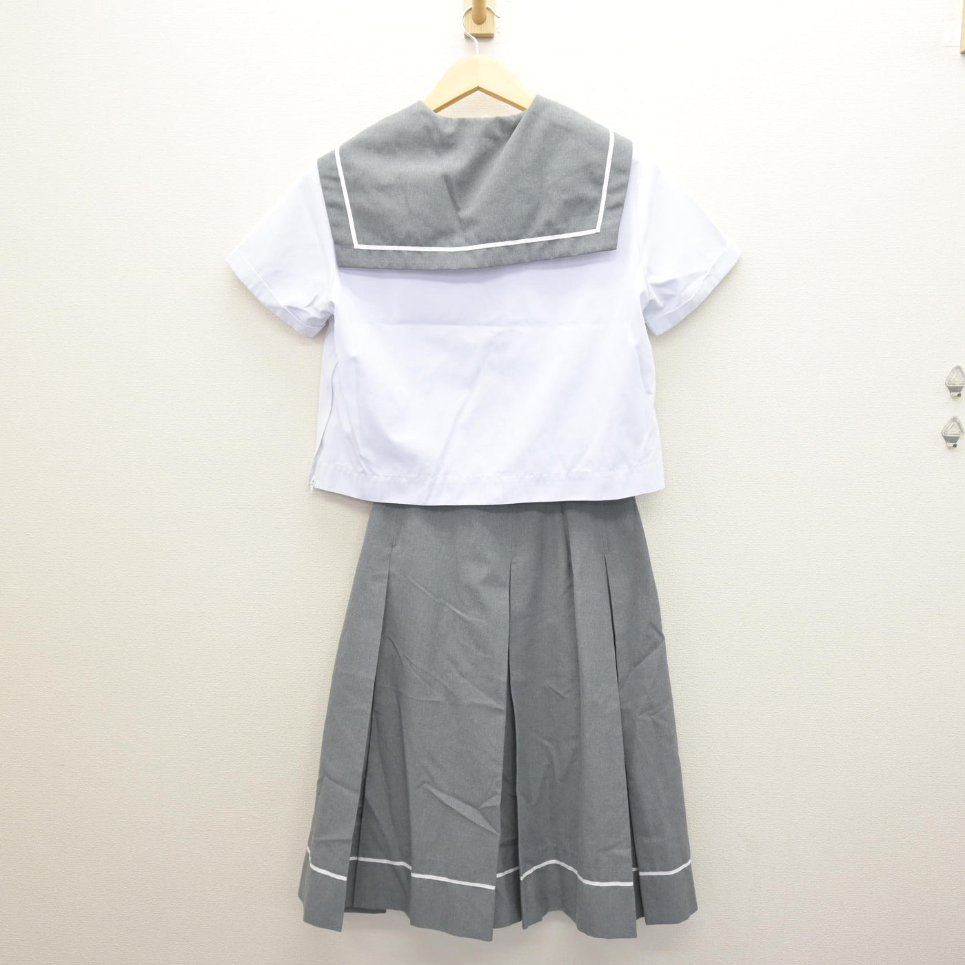 中古】佐賀県 佐賀大学教育学部附属中学校 女子制服 3点 (セーラー服